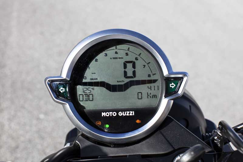 2021 Moto Guzzi V9 Bobber Centenario